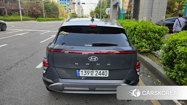 Hyundai Kona (SX2) 2023 Темно-зеленый из Кореи, фото 2