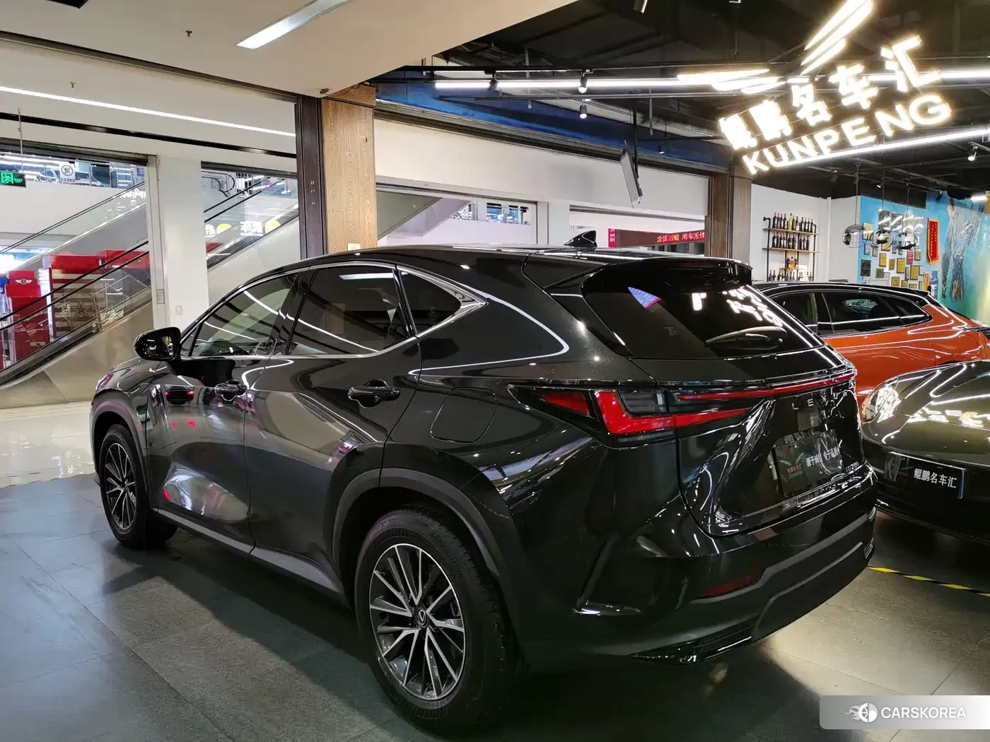 Lexus NX id 4644396 из Китая 8