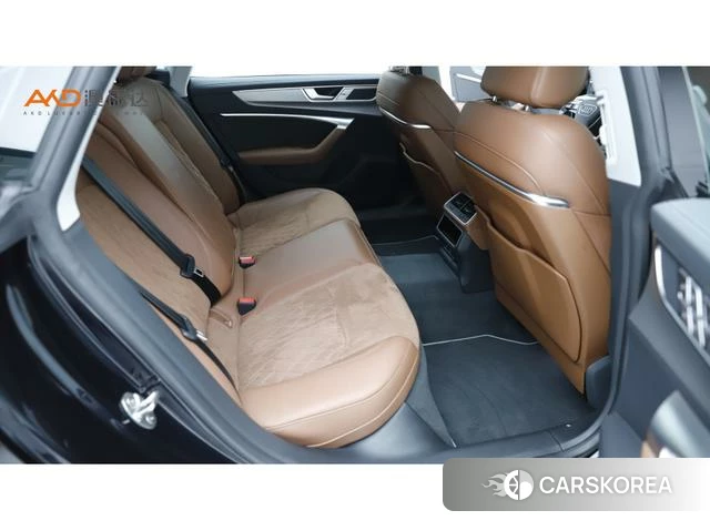 Audi A7L 2024 Черный из Китая, фото 2