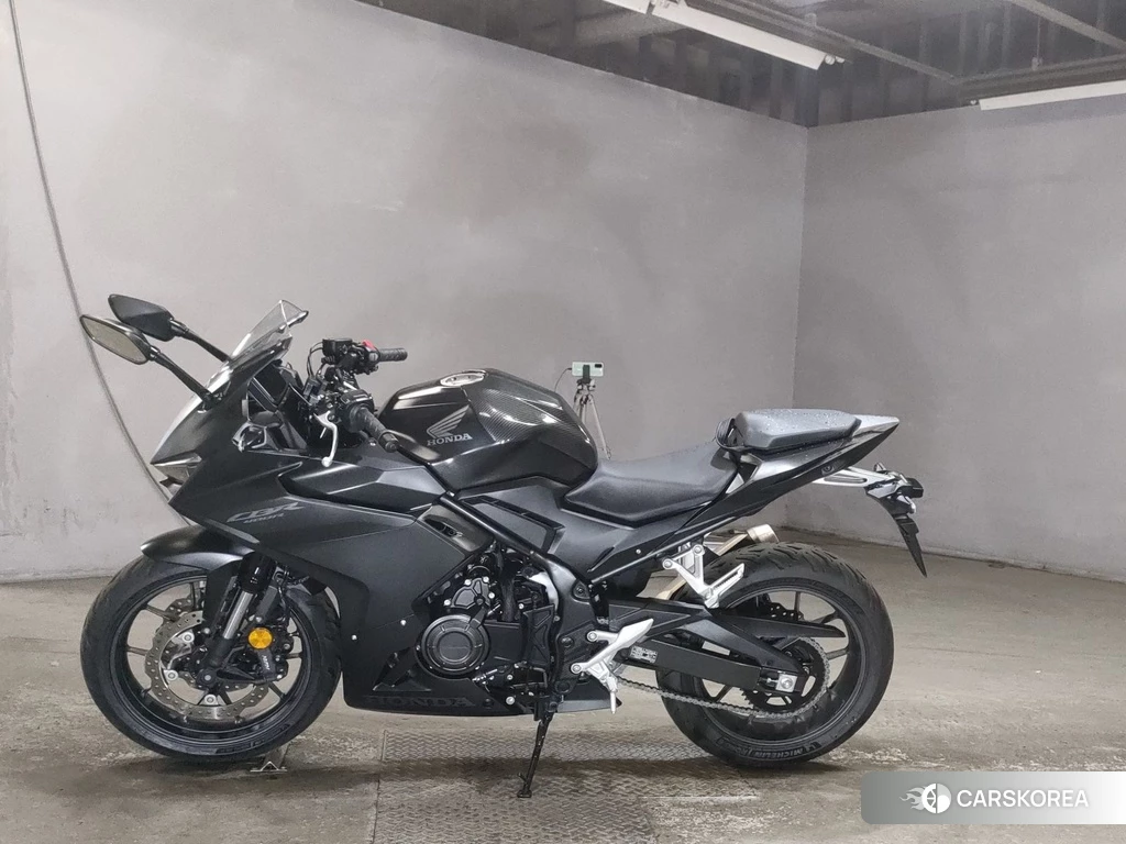 Проданный Honda CBR400R 2024 из Японии, фото 2