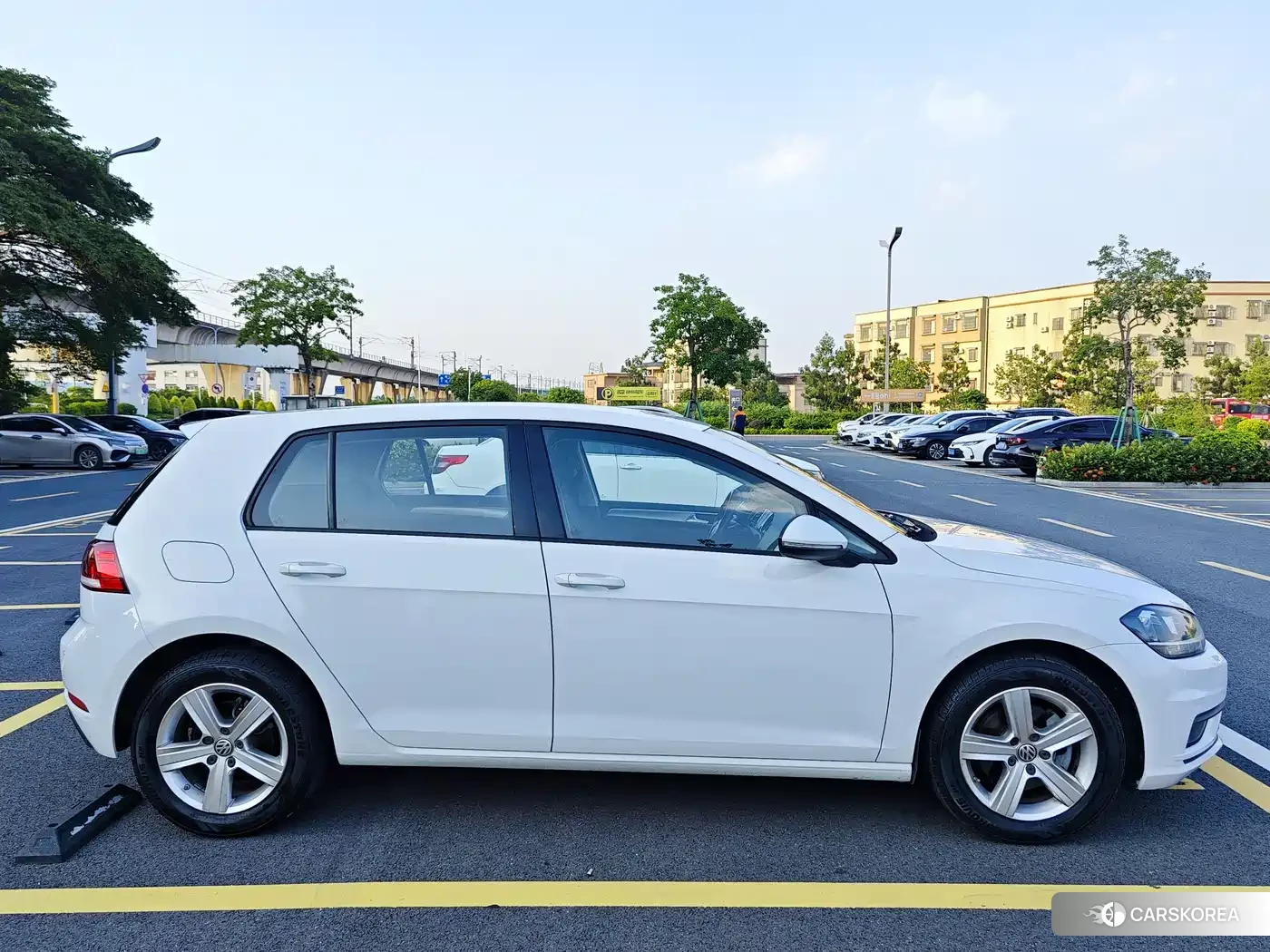Volkswagen Golf id 4576728 из Китая 12
