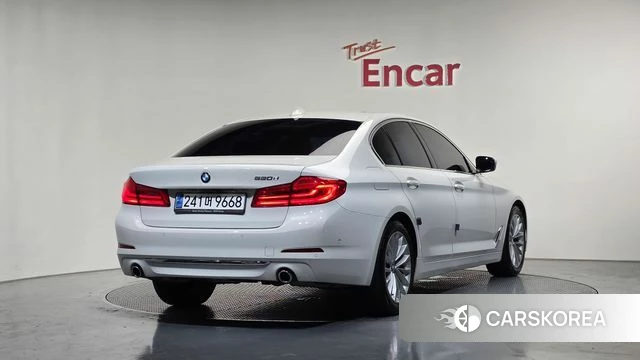 BMW 5 Series (G30) id 4304775 из Кореи 12