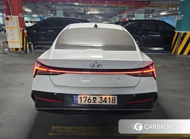 Hyundai The New Avante (CN7) 2023 Белый из Кореи, фото 5