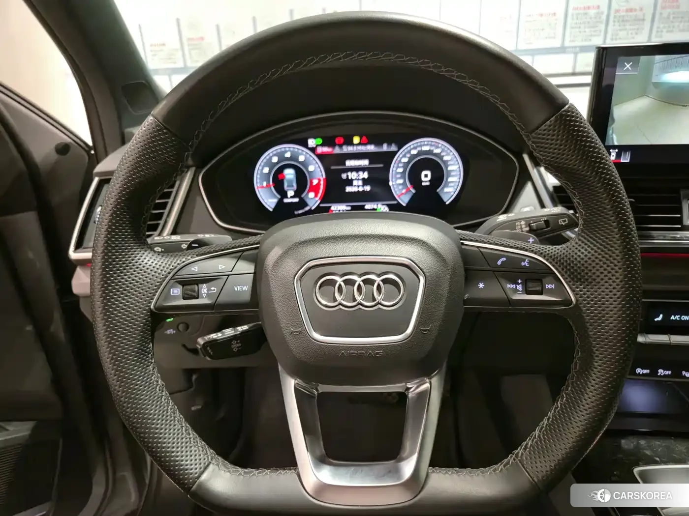 Audi Q5L id 4545894 из Китая 12