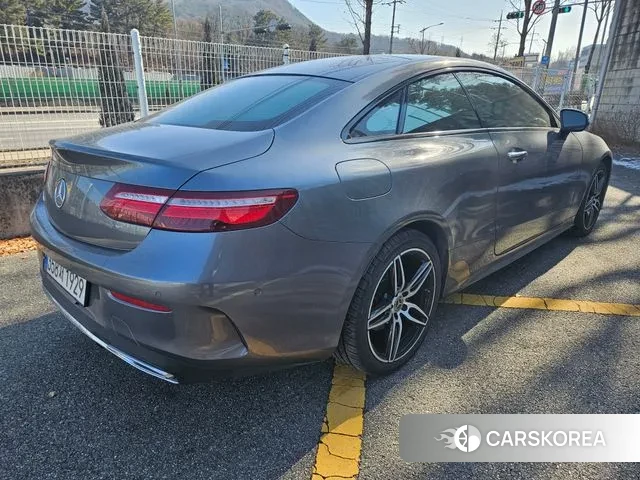 Mercedes-Benz E-Class W213 2018 Серый из Кореи, фото 5