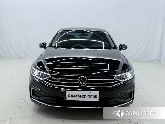 Volkswagen Magotan PHEV id 4300318 из Китая 8