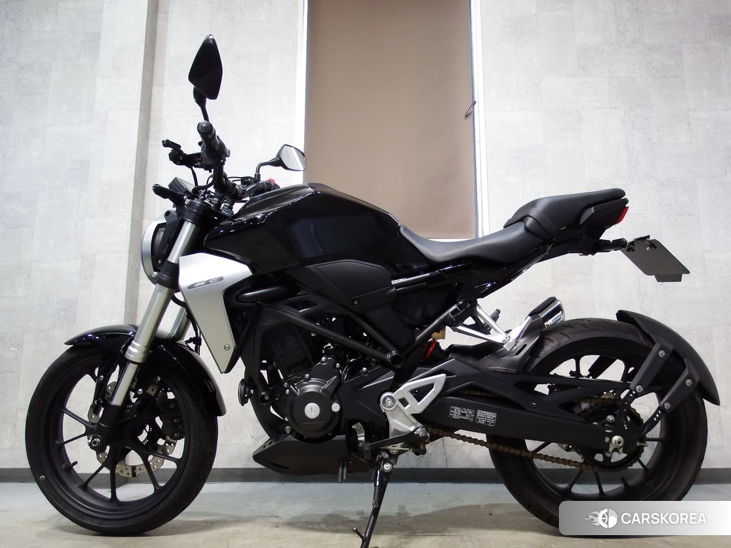 Проданный Honda CB250R 2018 из Японии, фото 2
