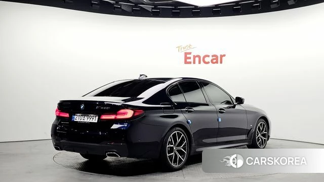 BMW 5 Series (G30) id 3838564 из Кореи 12