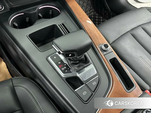 Audi A4L 2021 Белый из Китая, фото 4