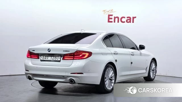 BMW 5 Series (G30) id 4471652 из Кореи 12