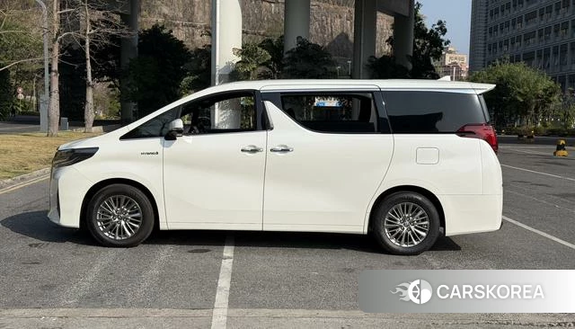 Toyota Elfa id 4368168 из Китая 12