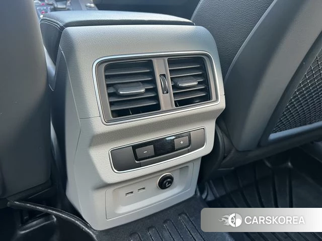 Audi Q5L id 4253183 из Китая 9