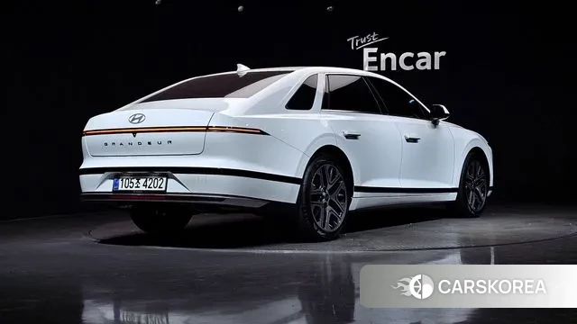 Hyundai Grandeur (GN7) id 3426119 из Кореи 12
