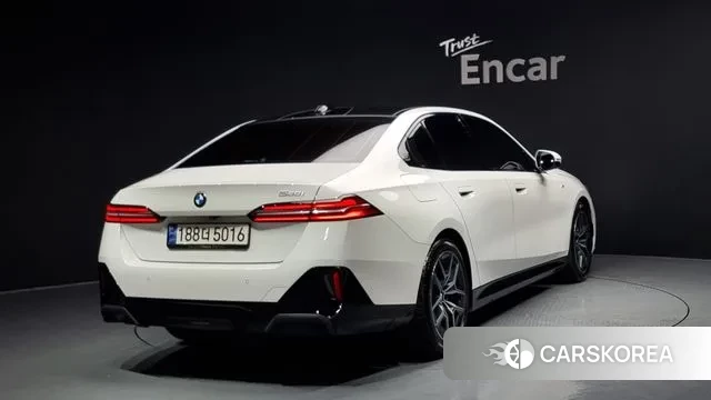 BMW 5 Series (G60) id 2889114 из Кореи 12