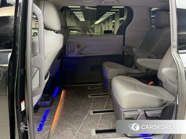Toyota Grevia id 4272114 из Китая 12