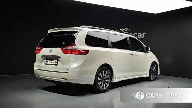 Toyota Sienna id 4543738 из Кореи 12