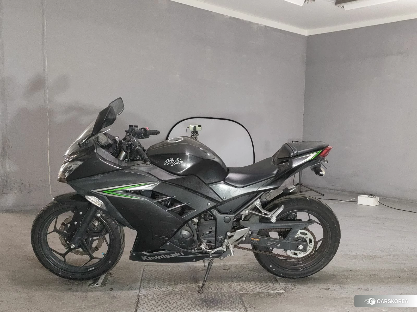 Проданный Kawasaki NINJA 250 2016 из Японии
