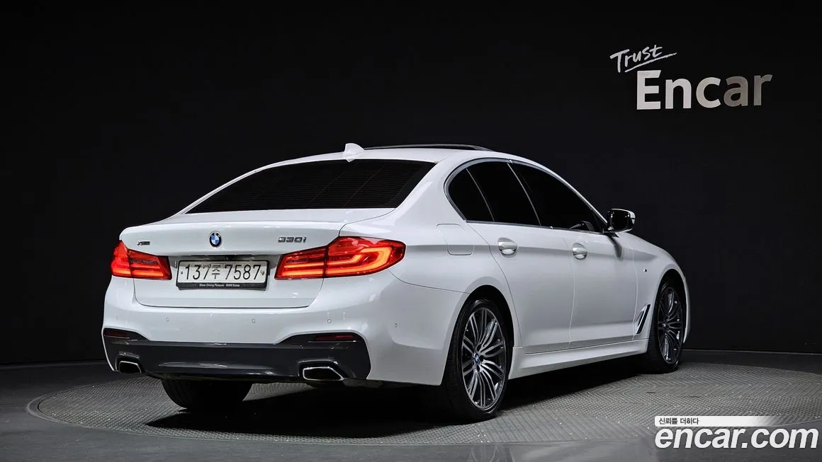 BMW 5 Series (G30) id 2124126 из Кореи 12