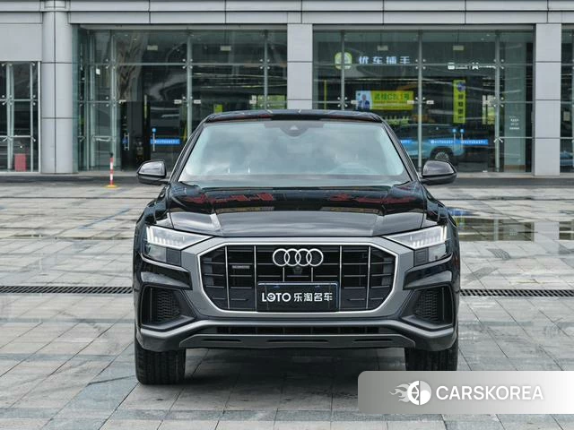 Audi Q8 2022 Черный из Китая, фото 3