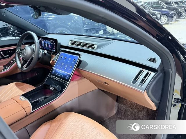 Mercedes-Benz S-class 2025 Черный из Китая, фото 6