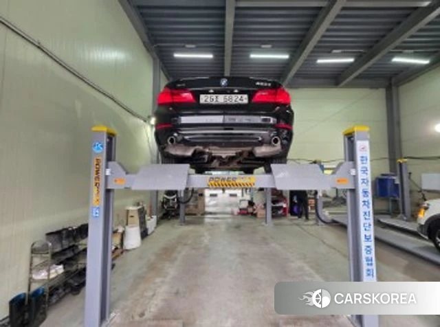 BMW 5 Series (G30) 2019 Черный из Кореи, фото 2