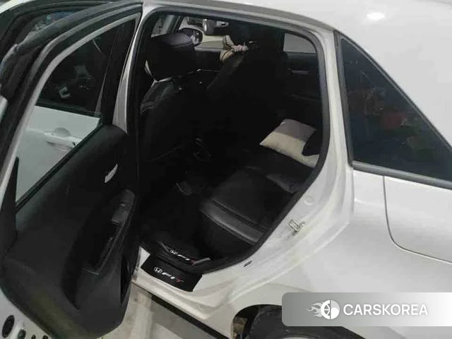 Honda Fit 2022 Белый из Китая, фото 2