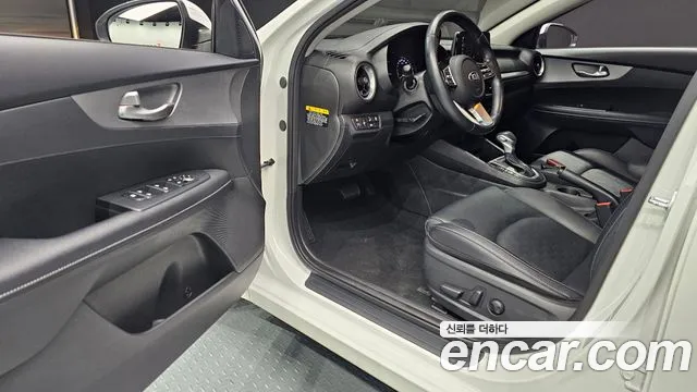 Kia Come New K3 id 2673179 из Кореи 12