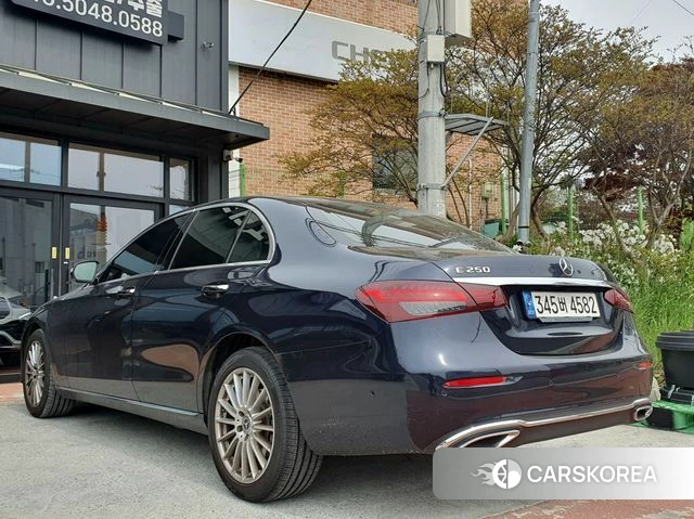 Mercedes-Benz E-Class W213 2022 Синий из Кореи, фото 4