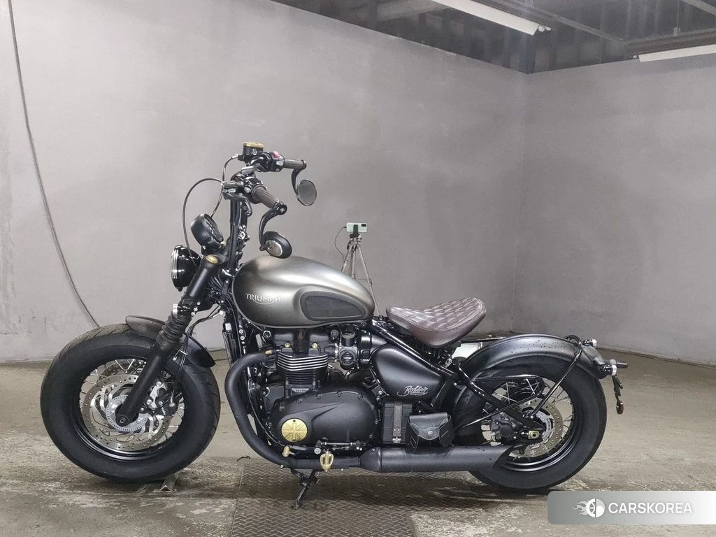 Проданный Triumph BONNEVILLE BOBBER 2020 из Японии, фото 2