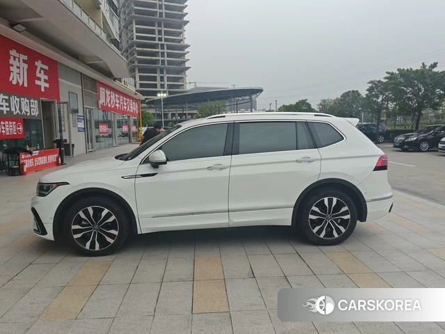 Volkswagen Tiguan L 2024 Белый из Китая, фото 2