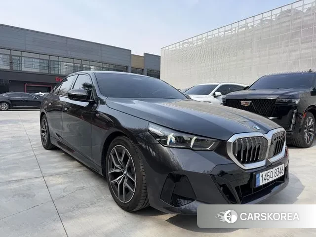 BMW 5 Series (G60) id 3745288 из Кореи 12