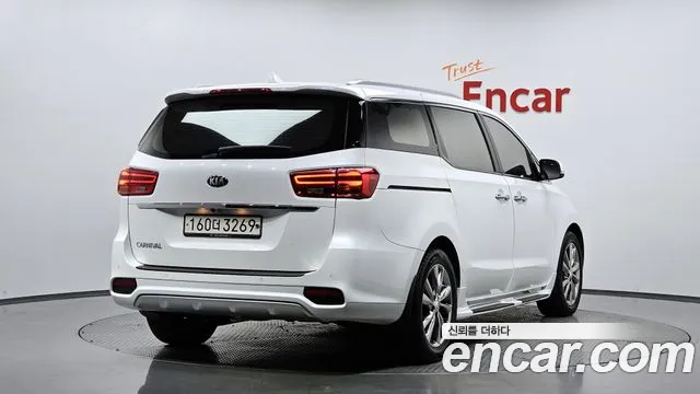Kia The New Carnival id 2507270 из Кореи 12