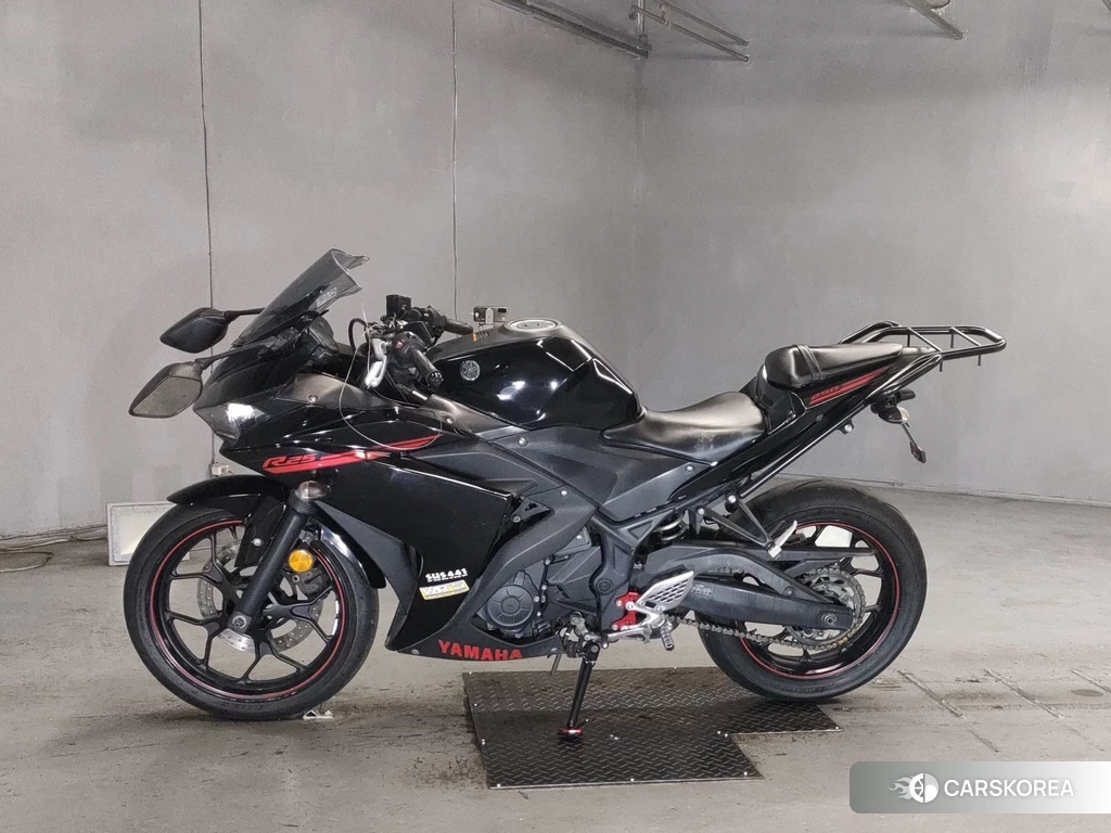 Проданный Yamaha YZF-R25 2014 из Японии