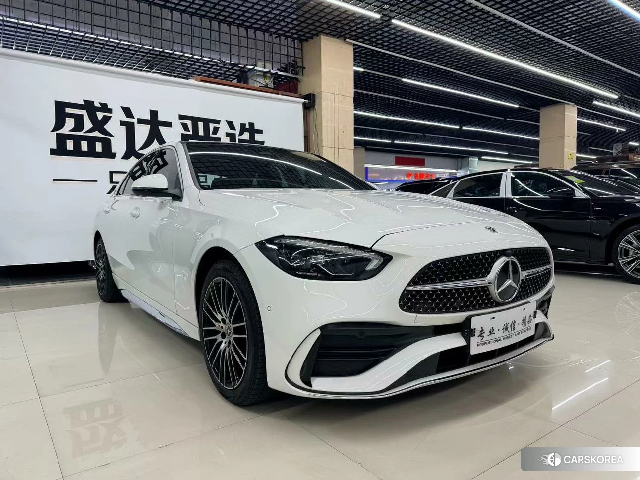 Mercedes-Benz Class C 2022 Белый из Китая, фото 2