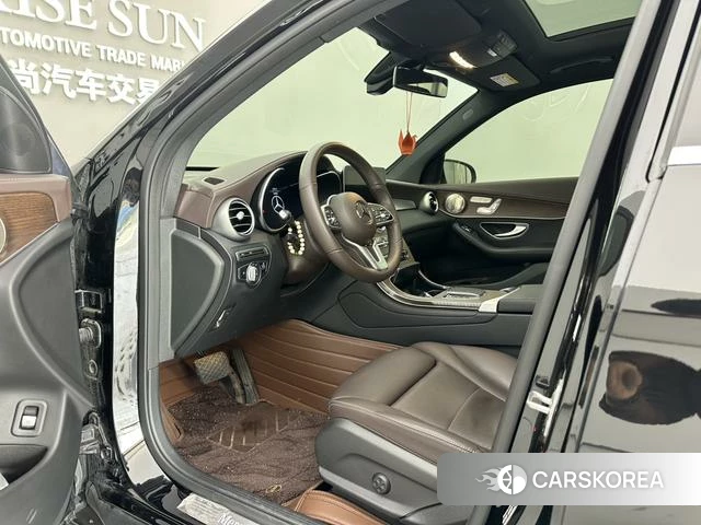 Mercedes-Benz GLC 2023 Черный из Китая, фото 2