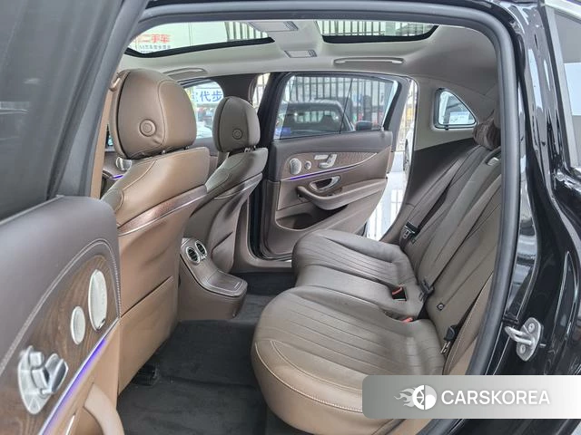 Mercedes-Benz E-class id 4300764 из Китая 8