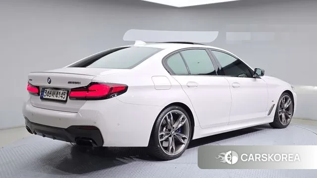 BMW 5 Series (G30) id 3484076 из Кореи 12