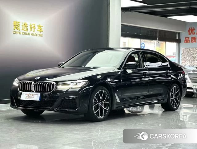 BMW 5 series 2023 Черный из Китая, фото 2