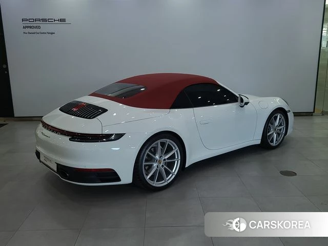 Porsche 911(992) id 4360065 из Кореи 12