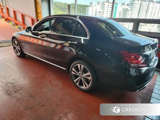 Mercedes-Benz C-Class W205 2020 Черный из Кореи, фото 2