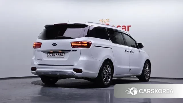 Kia The New Carnival id 3616771 из Кореи 12