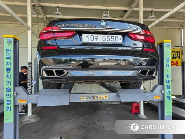 BMW 7 Series (G11) 2018 Черный из Кореи, фото 2