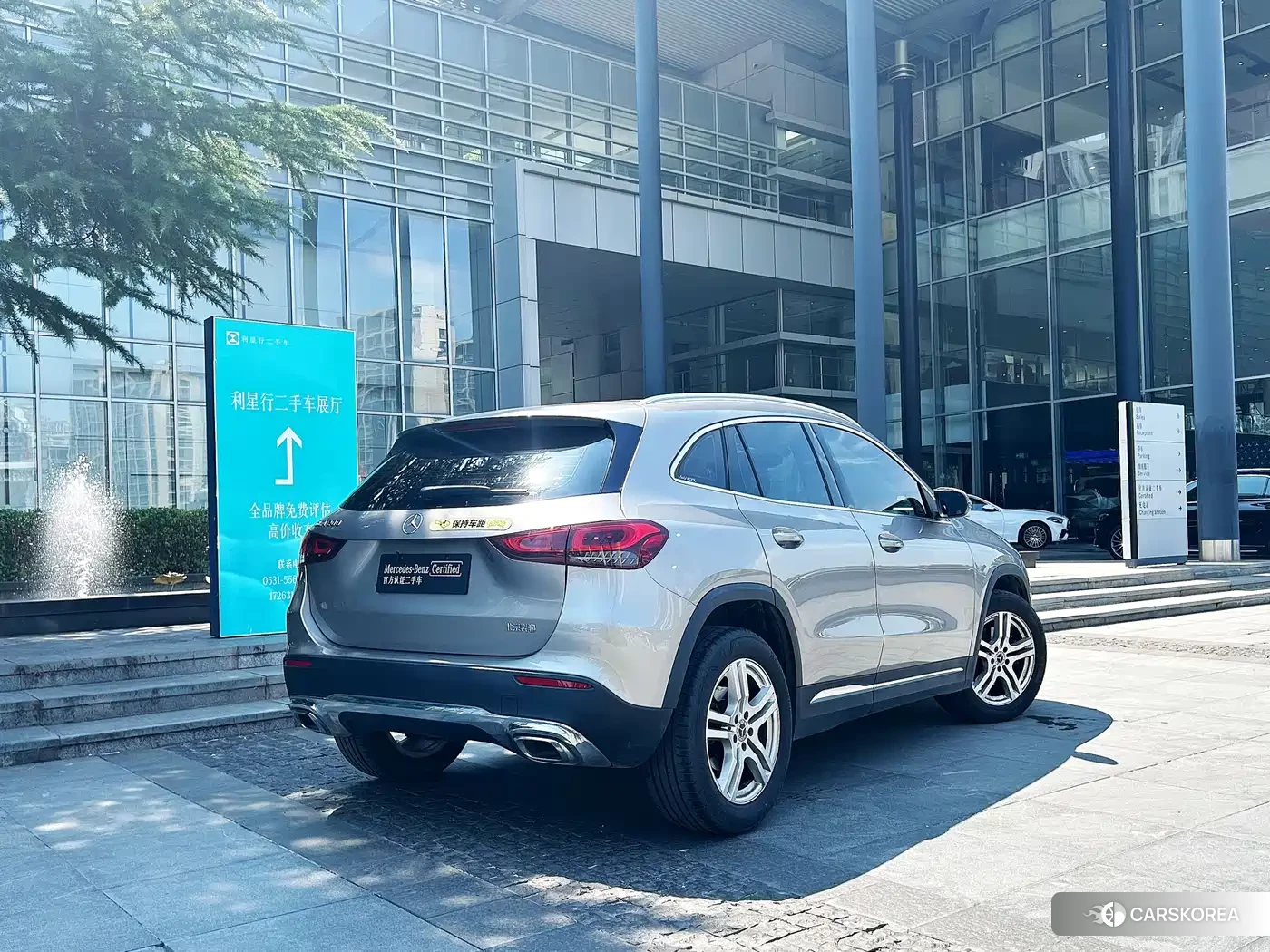 Mercedes-Benz GLA 2023 Champagne/brown из Китая, фото 3