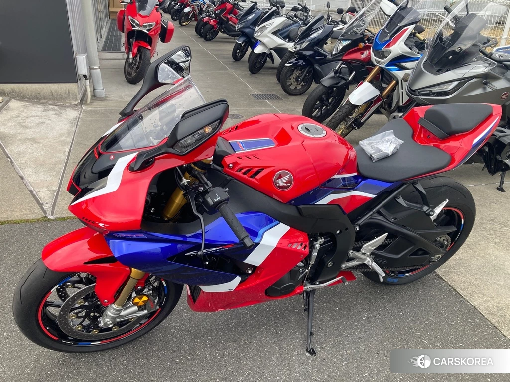 Проданный Honda CBR1000RR-R FIREBLADE 2020 из Японии, фото 2