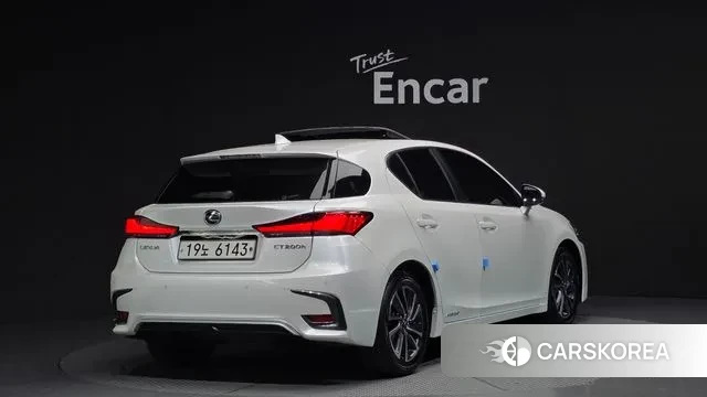 Lexus CT200h id 3270181 из Кореи 12