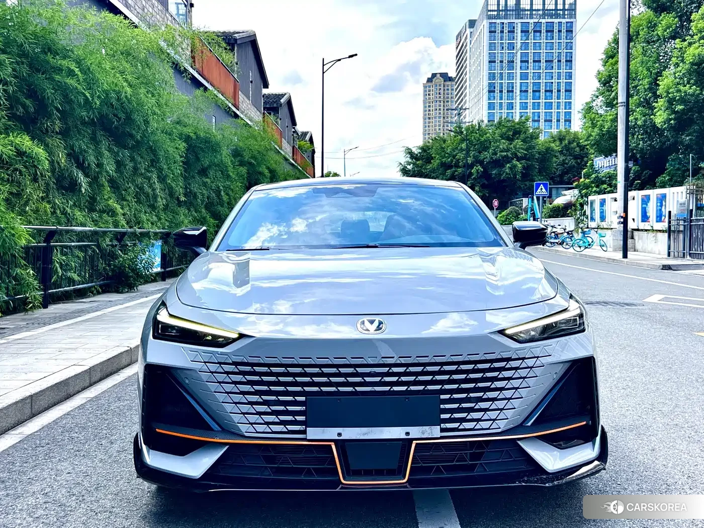 Chang'an UNI-V id 4601111 из Китая 8