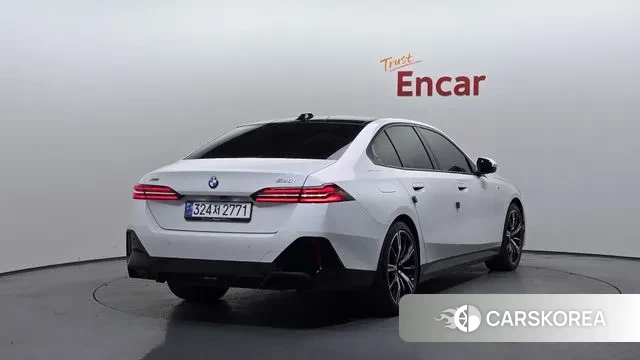 BMW 5 Series (G60) id 3462106 из Кореи 12