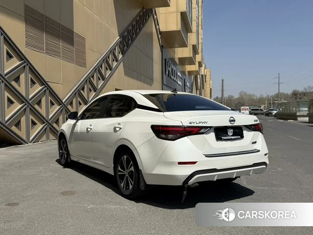 Nissan Xuan Yi 2021 Белый из Китая, фото 3