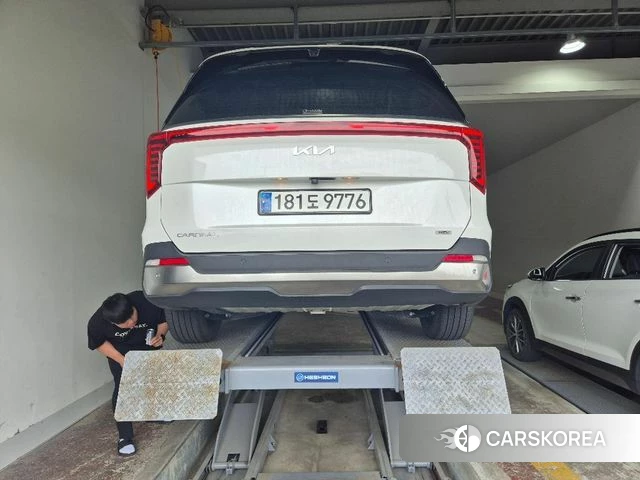 Kia The New Carnival 4th Generation 2024 Белый из Кореи, фото 2
