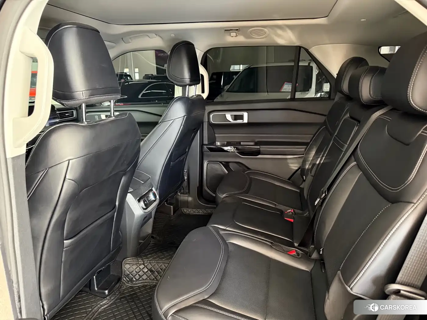 Ford Explorer 2025 Черный из Китая, фото 4